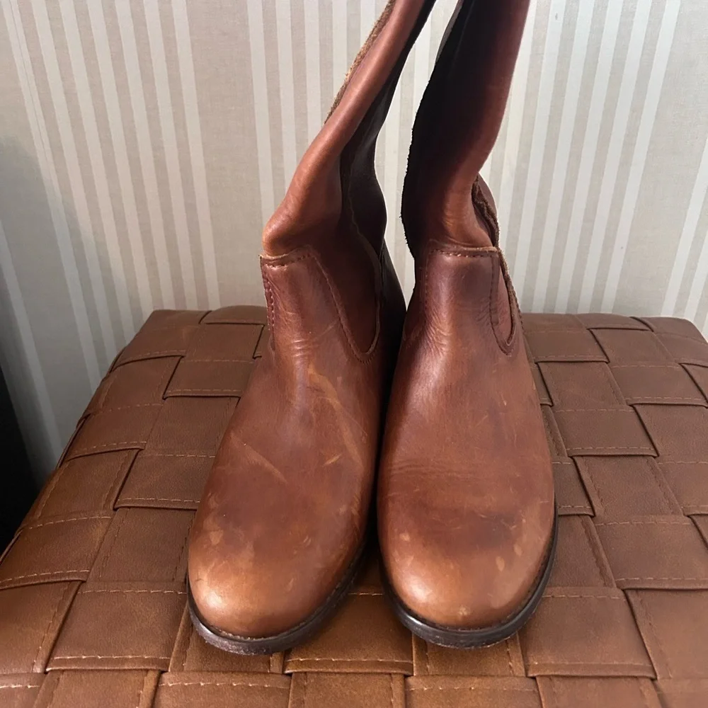 Frye Cara Tall Leather Boot Cognac Brown Riding Boot Women’s Size 8 Equestrian